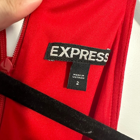 Express Halter Neck Red Maxi Dress - Picture 4 of 4